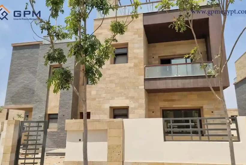 فيلا مستقلة للبيع في تاج سيتي مساحة 516م